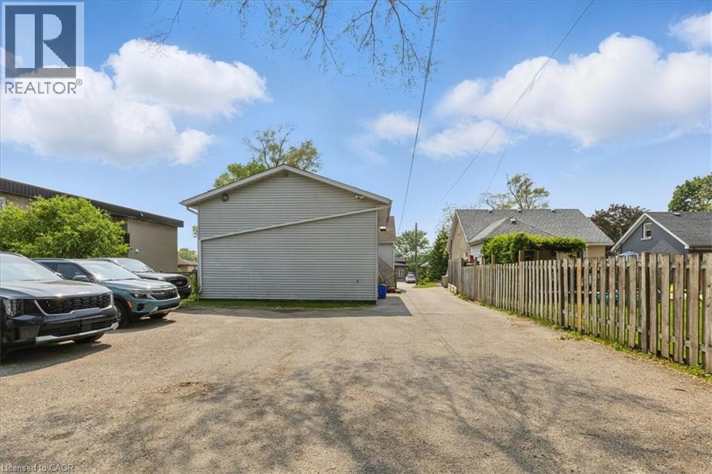 839 Stirling Avenue S, Kitchener, ON - Outdoor With Exterior