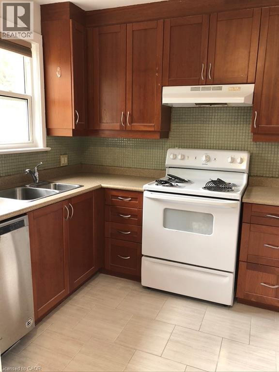 Unit 1 - 839 Stirling Avenue S, Kitchener, ON - Indoor Photo Showing Kitchen