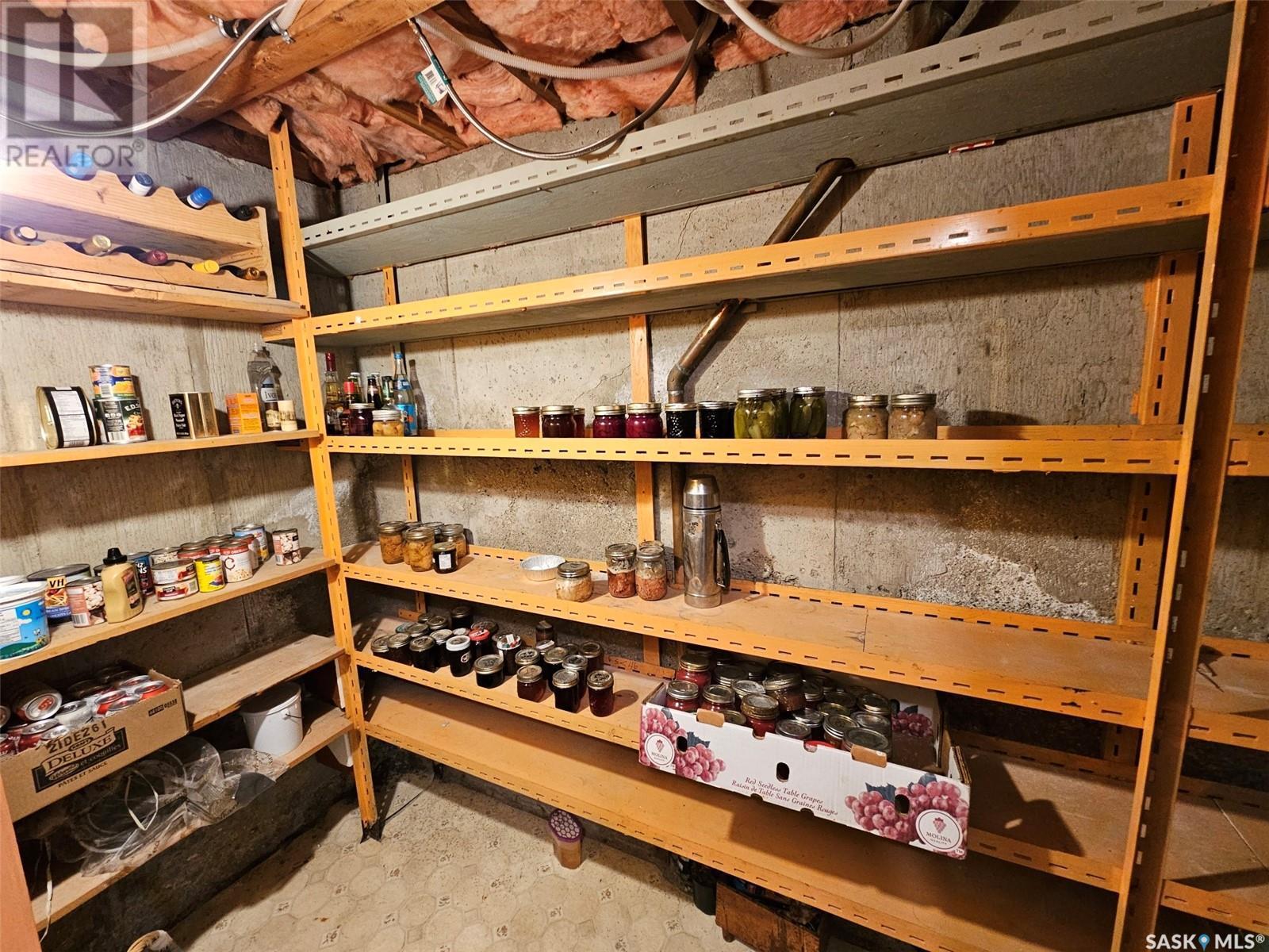 404 Manor Street, Arcola, SK - Indoor