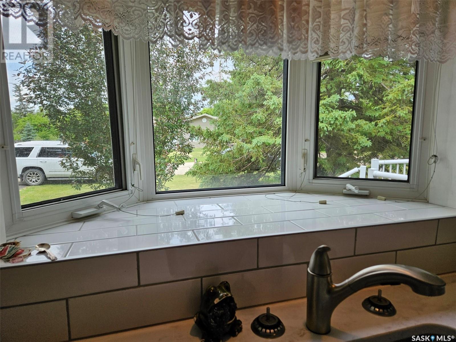 404 Manor Street, Arcola, SK - Indoor