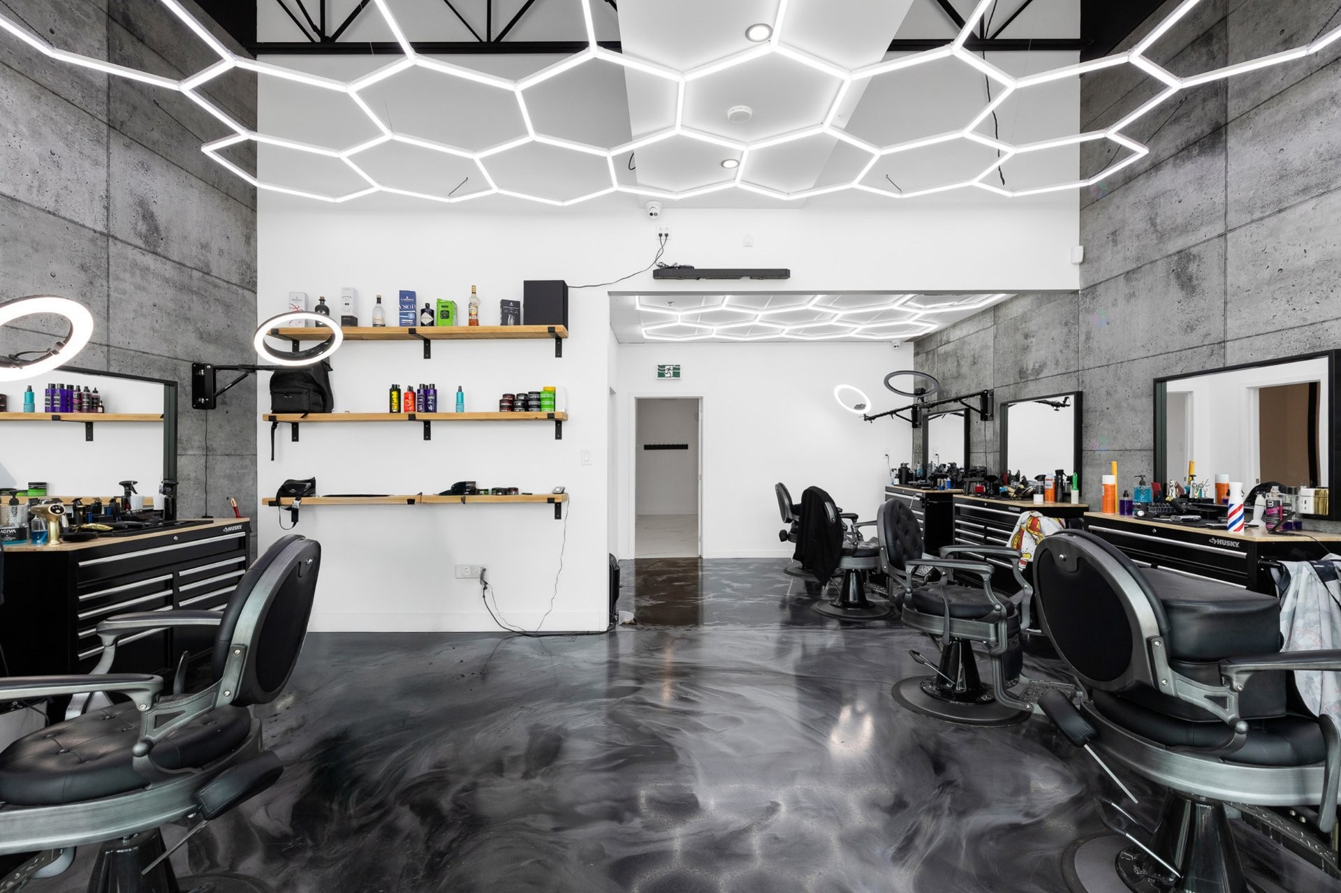 Commerce - 1-B-30 Rue Émile-Despins, Charlemagne, QC - Indoor