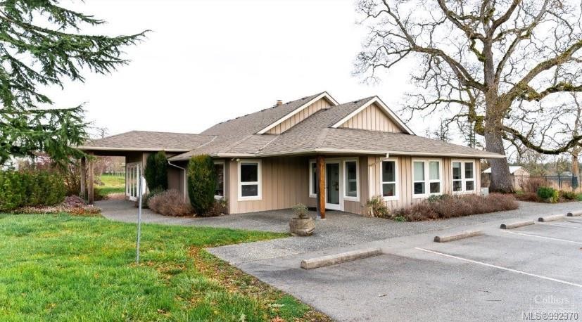 10555 West Saanich Rd, North Saanich, BC