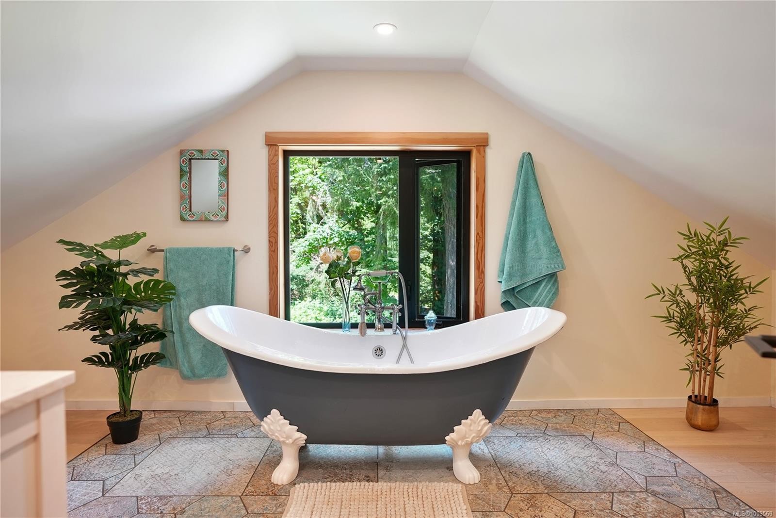 315 Booth Canal Rd, Salt Spring, BC