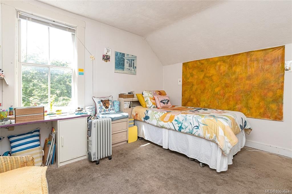 1794 Midgard Ave, Saanich, BC