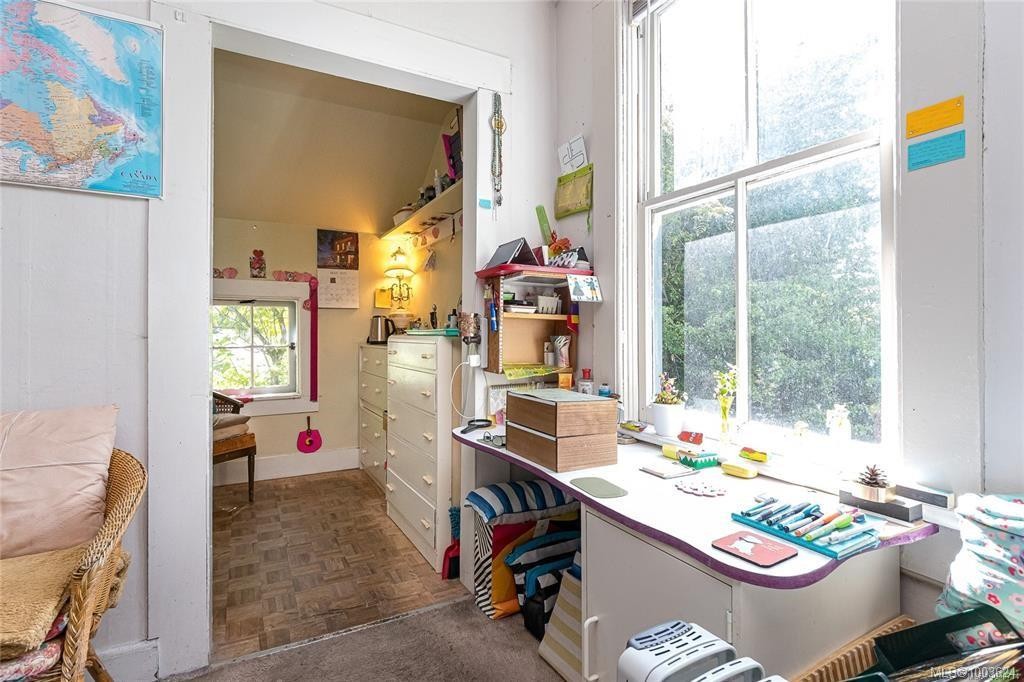 1794 Midgard Ave, Saanich, BC