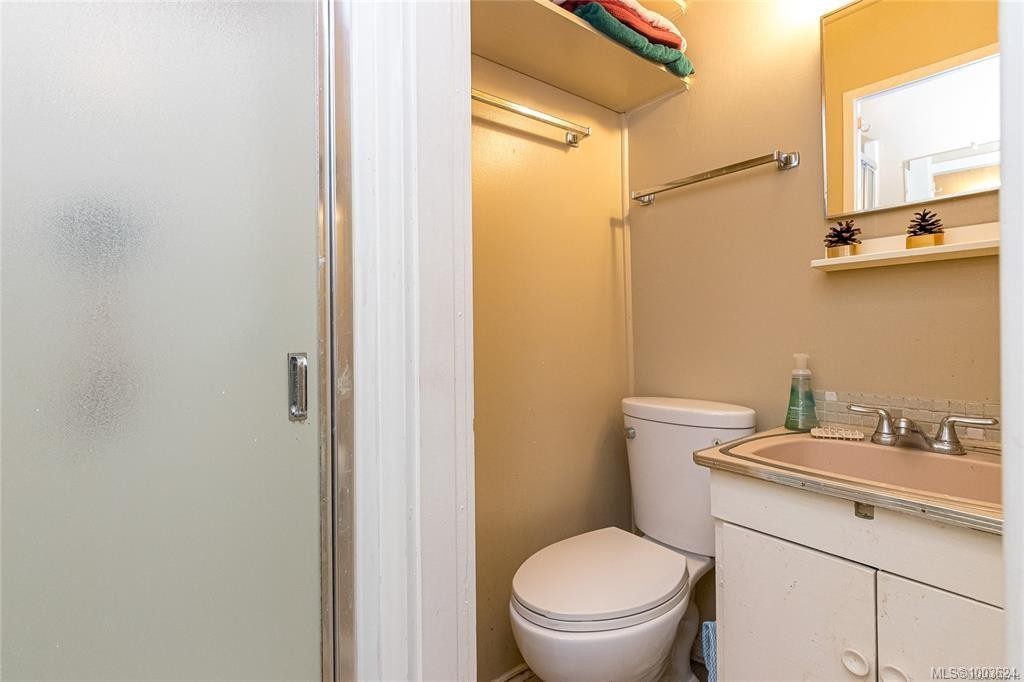 1794 Midgard Ave, Saanich, BC