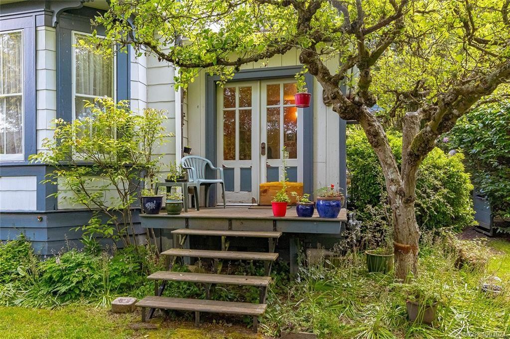 1794 Midgard Ave, Saanich, BC