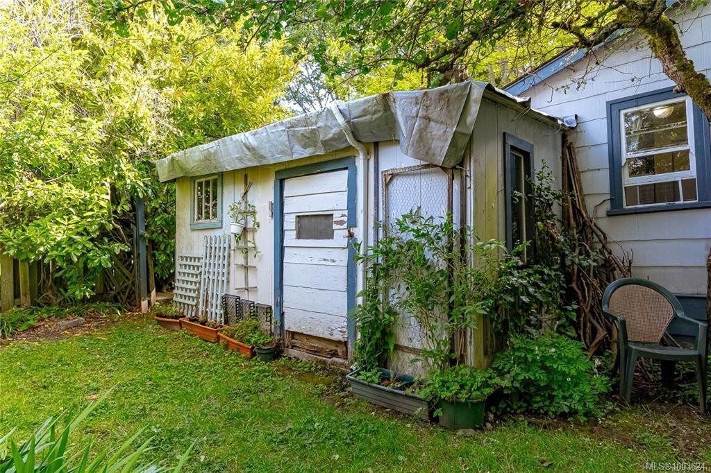 1794 Midgard Ave, Saanich, BC