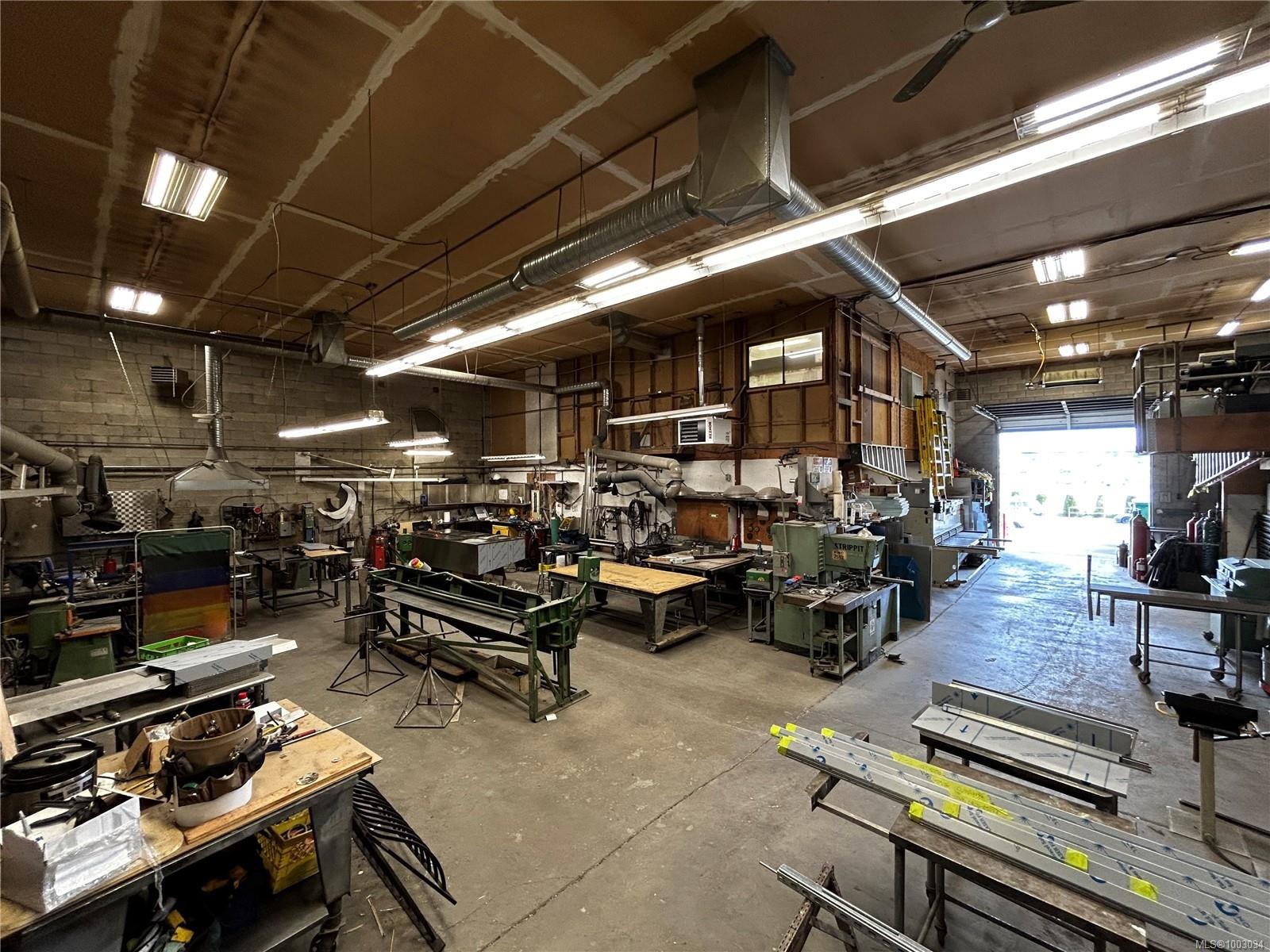 487 Burnside Rd East, Victoria, BC