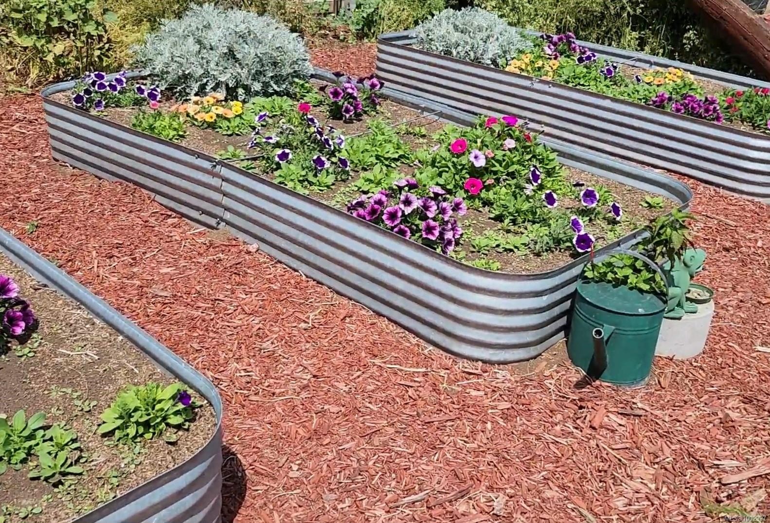 1075 Spider Lake Rd, Qualicum Beach, BC