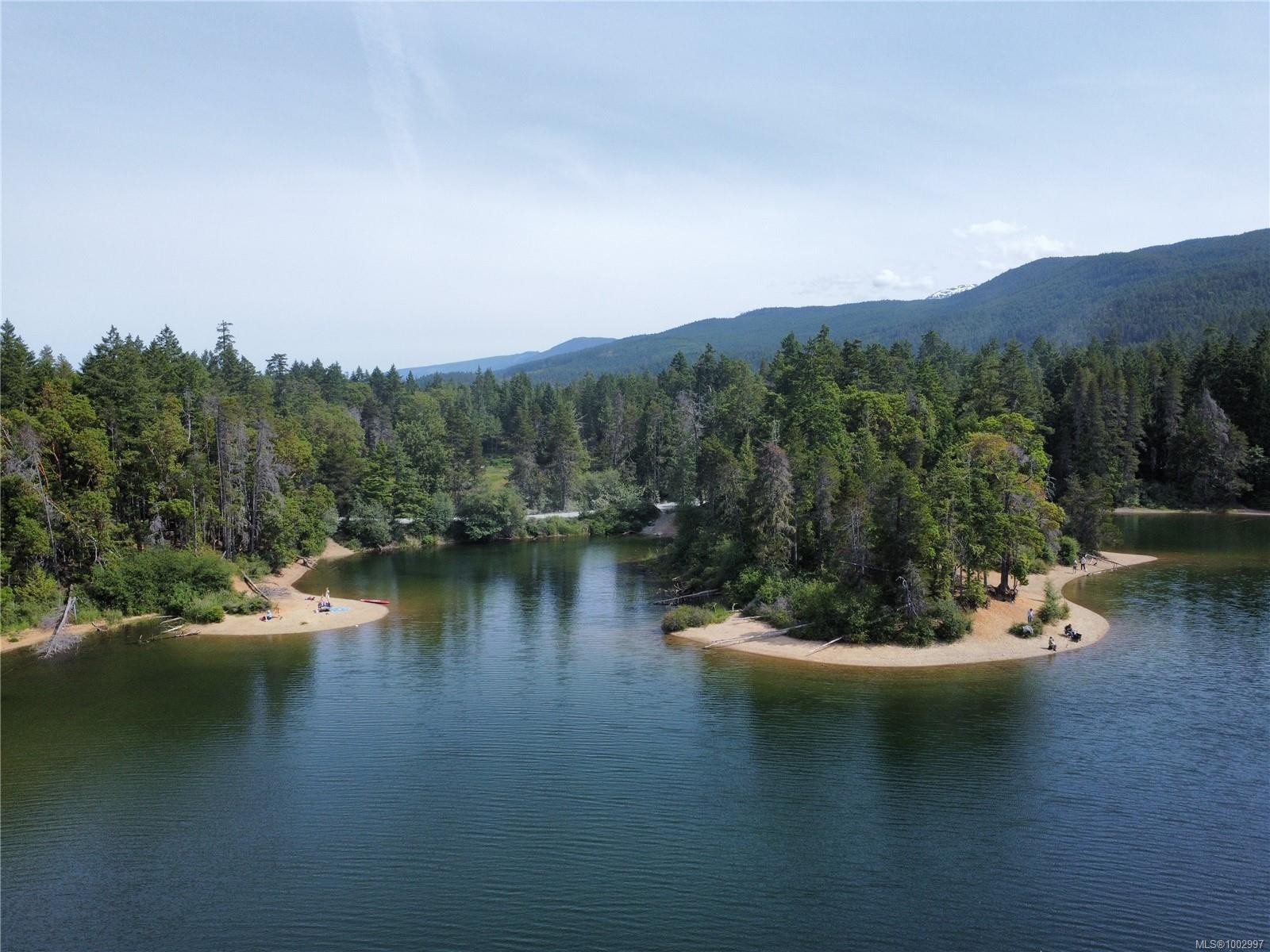 1075 Spider Lake Rd, Qualicum Beach, BC