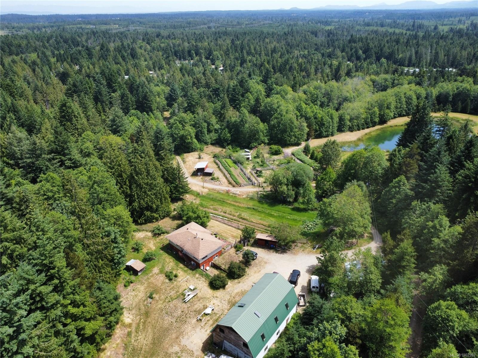 1075 Spider Lake Rd, Qualicum Beach, BC