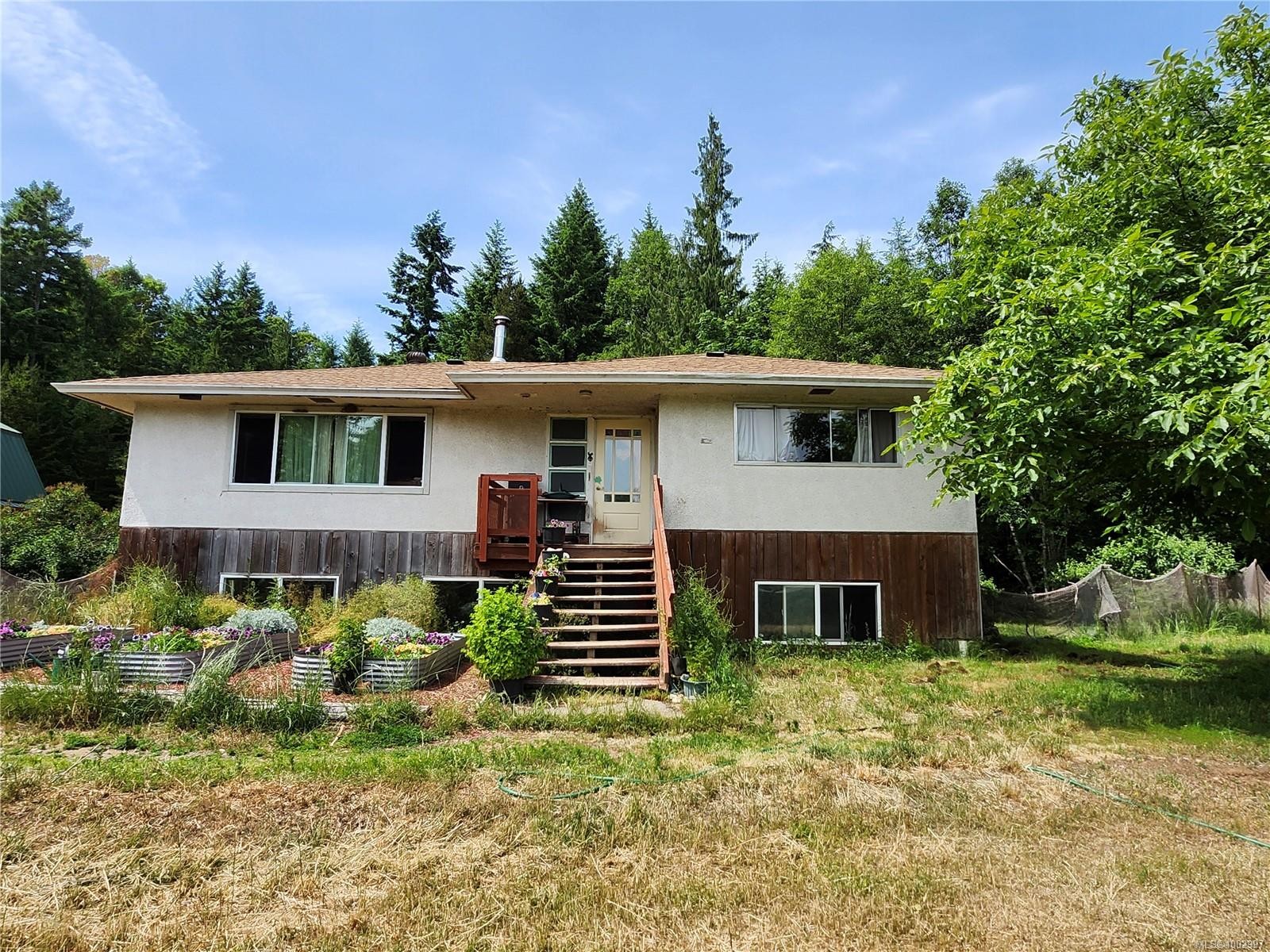 1075 Spider Lake Rd, Qualicum Beach, BC