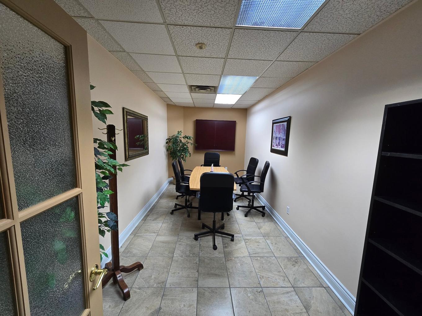 Conference room - 104-45 Place Charles-Le Moyne, Longueuil (Le Vieux-Longueuil), QC - Indoor