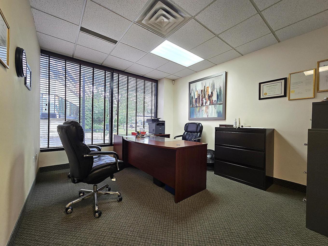 Office - 104-45 Place Charles-Le Moyne, Longueuil (Le Vieux-Longueuil), QC - Indoor Photo Showing Office