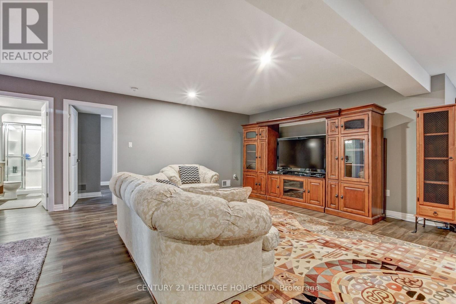 184 Kettle Creek Drive, Central Elgin (Belmont), ON - Indoor