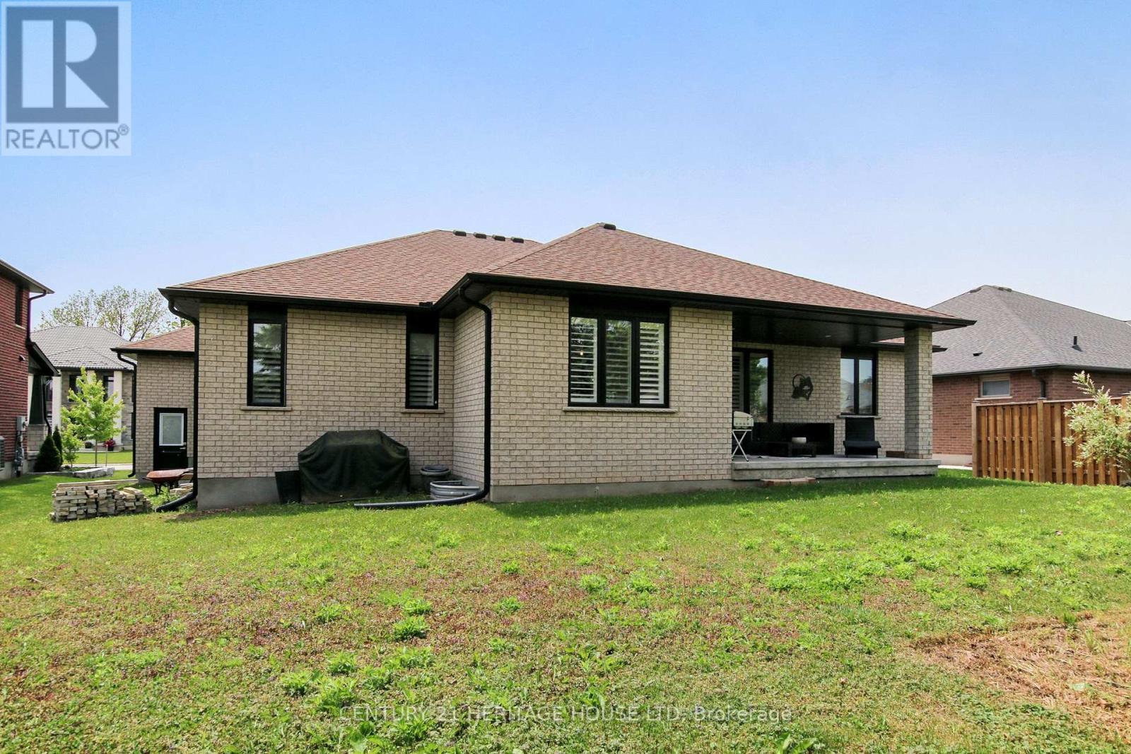 184 Kettle Creek Drive, Central Elgin (Belmont), ON - Outdoor