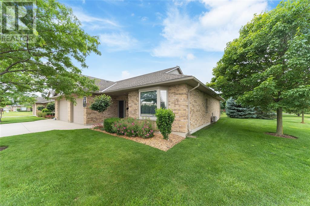 5969 Townsend Line Unit# 1, Lambton Shores, ON - Outdoor