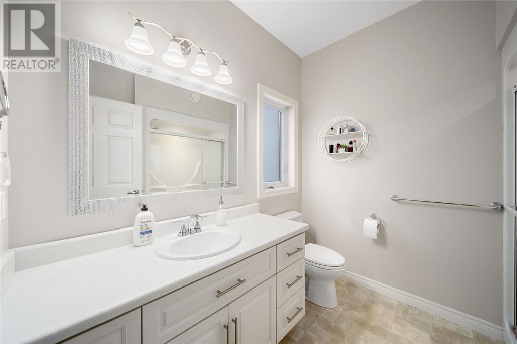 5969 Townsend Line Unit# 1, Lambton Shores, ON - Indoor Photo Showing Bathroom