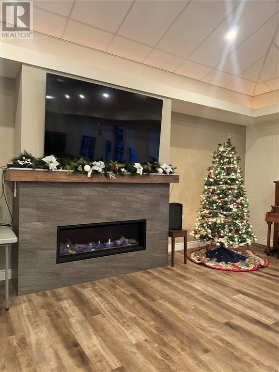 5969 Townsend Line Unit# 1, Lambton Shores, ON - Indoor With Fireplace