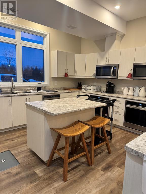 5969 Townsend Line Unit# 1, Lambton Shores, ON - Indoor Photo Showing Kitchen