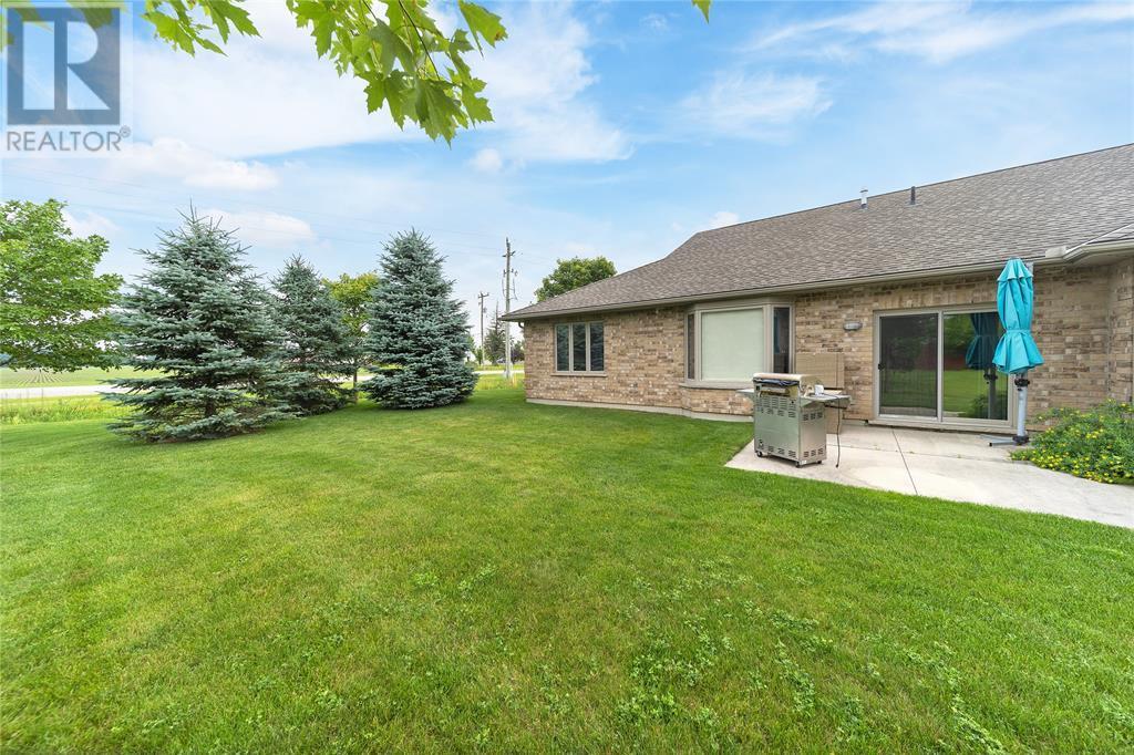 5969 Townsend Line Unit# 1, Lambton Shores, ON - Outdoor