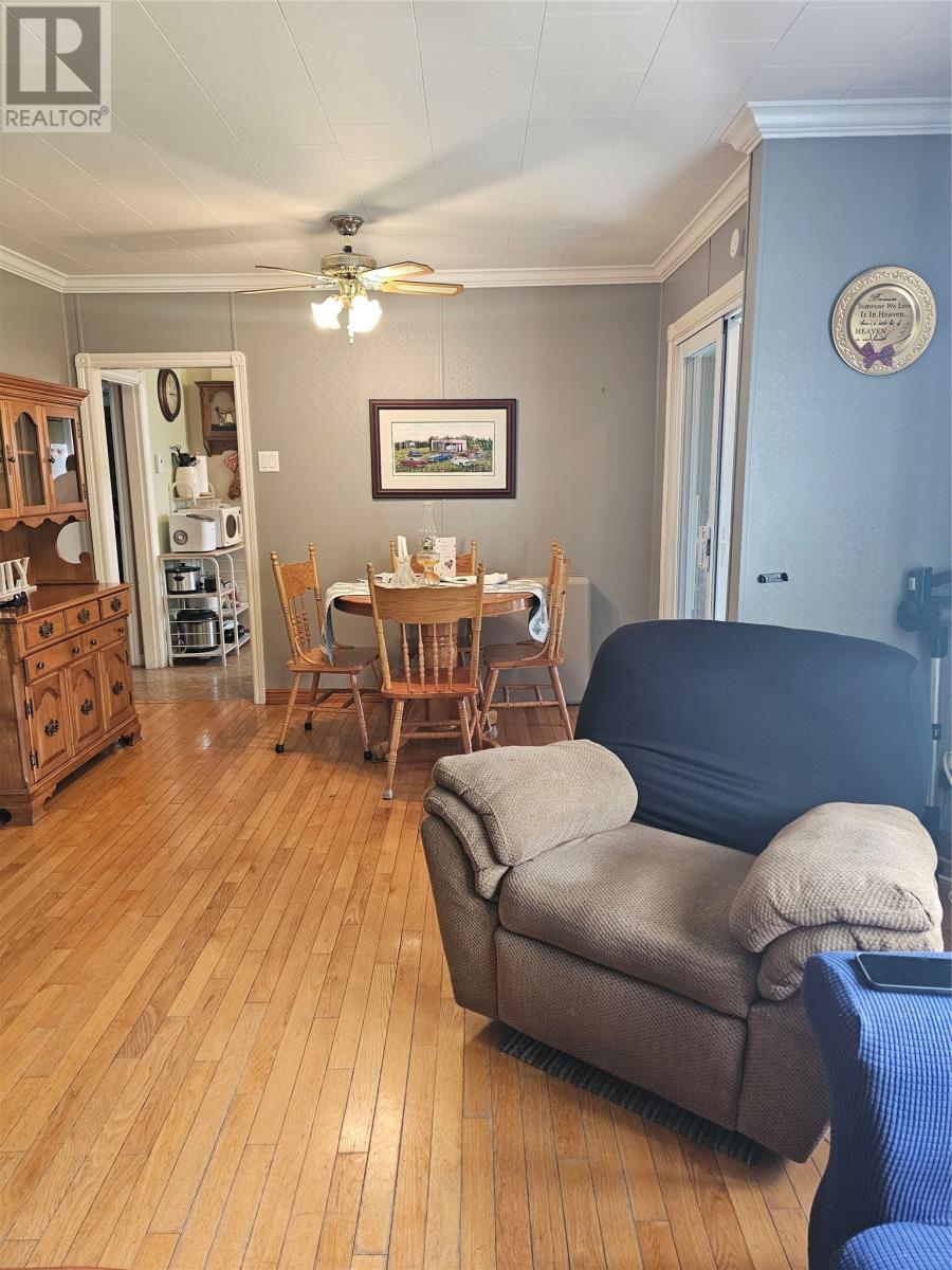2 First Avenue, Channel-Port Aux Basques, NL - Indoor Photo Showing Living Room