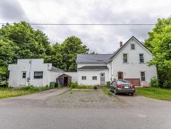 95 Church Street Springhill, NS B0M 1X0