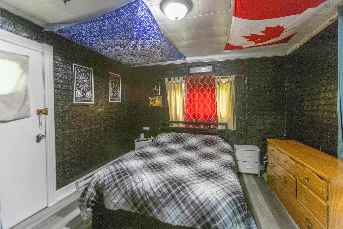 95 Church Street, Springhill, NS