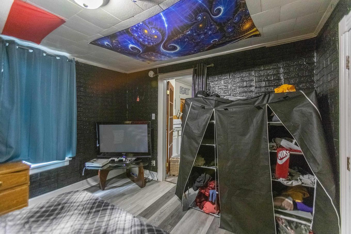 95 Church Street, Springhill, NS