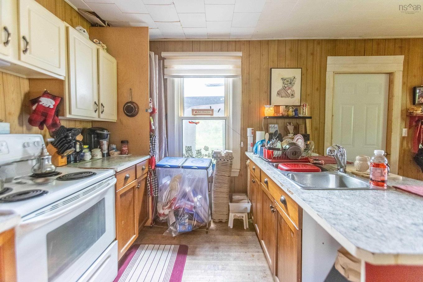 95 Church Street, Springhill, NS