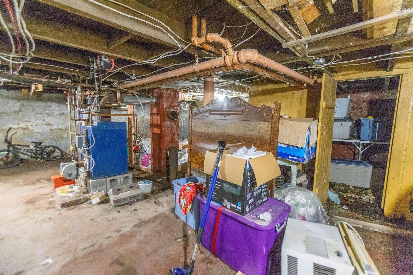 95 Church Street, Springhill, NS