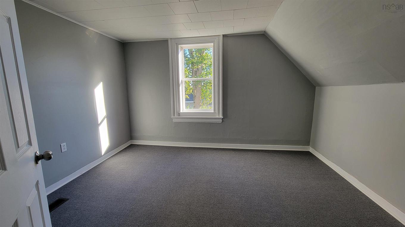 29-31 Main Street, Yarmouth, NS