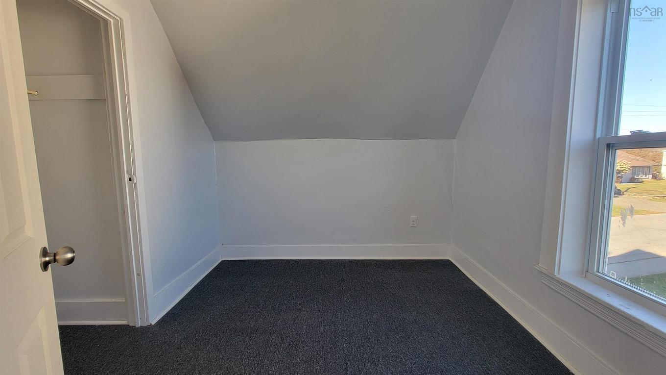 29-31 Main Street, Yarmouth, NS