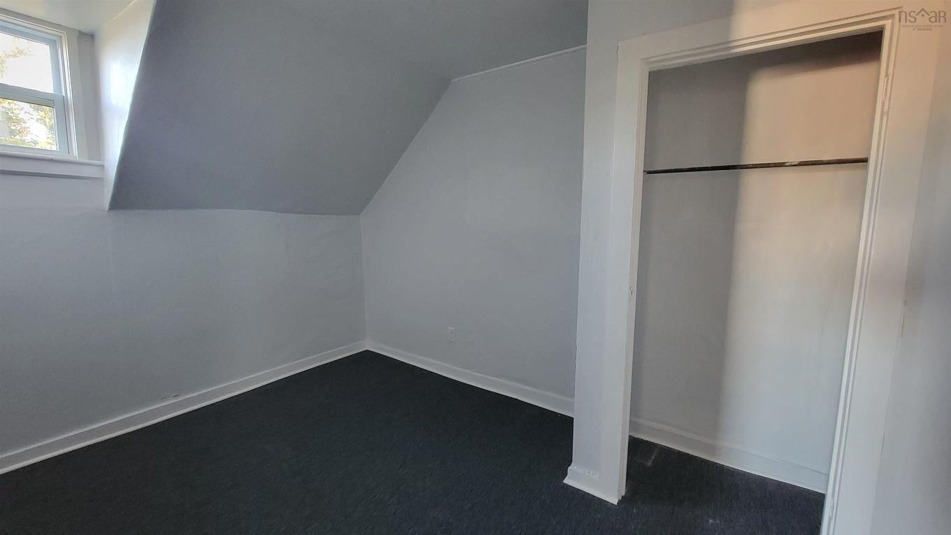 29-31 Main Street, Yarmouth, NS