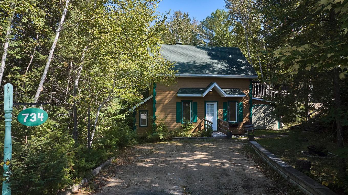 Façade - 734 Ch. Du Lac-Sylvère, Saint-Donat, QC - Outdoor