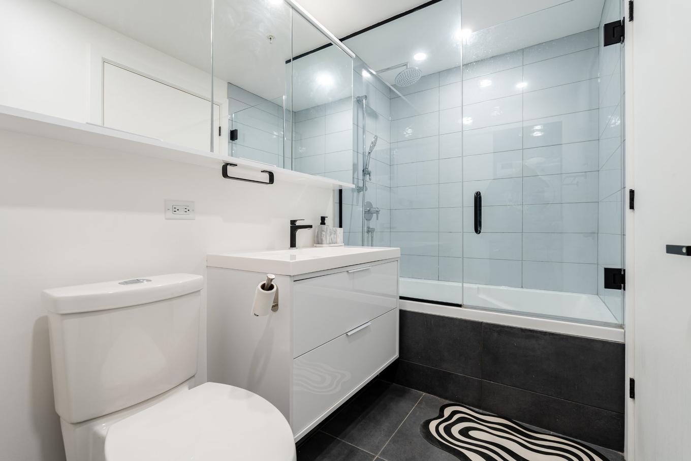 Bathroom - 1003-1 Boul. De Maisonneuve O., Montréal (Ville-Marie), QC - Indoor Photo Showing Bathroom