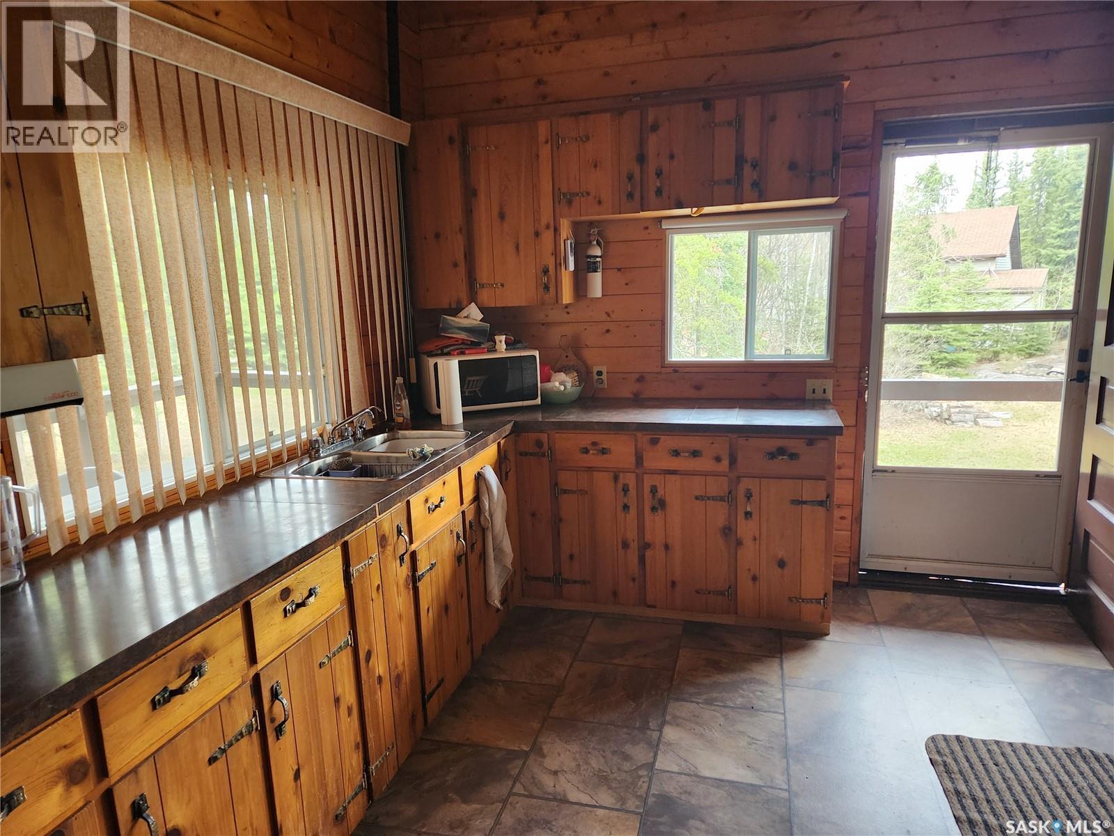 #5 Lookout Road, Northern Admin District, SK - Indoor Photo Showing Kitchen With Double Sink