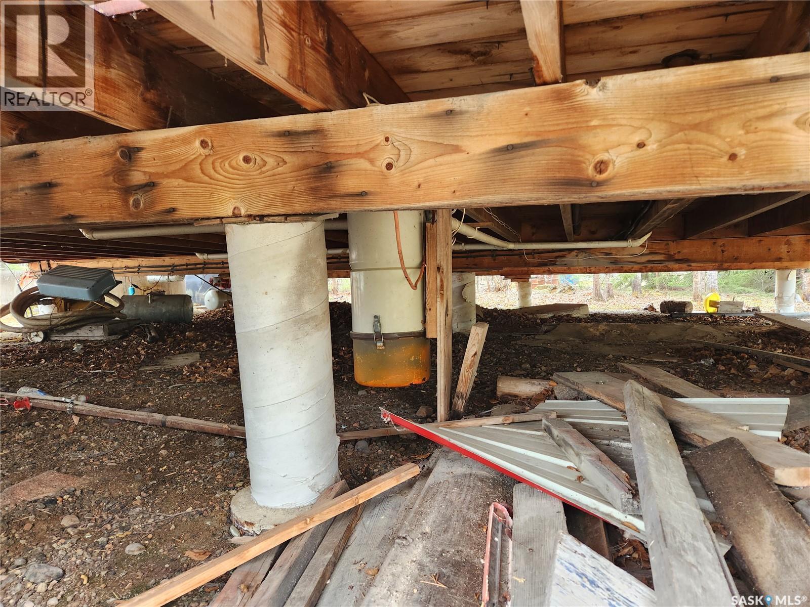 #5 Lookout Road, Northern Admin District, SK - Indoor Photo Showing Other Room