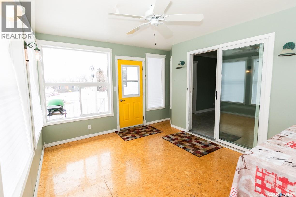 Scholer Acreage, Luseland, SK - Indoor Photo Showing Other Room