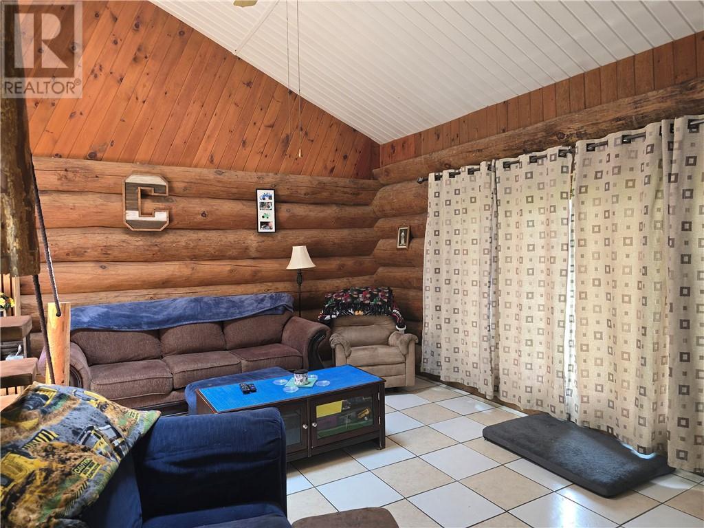 252 Pothier, St. Charles, ON - Indoor