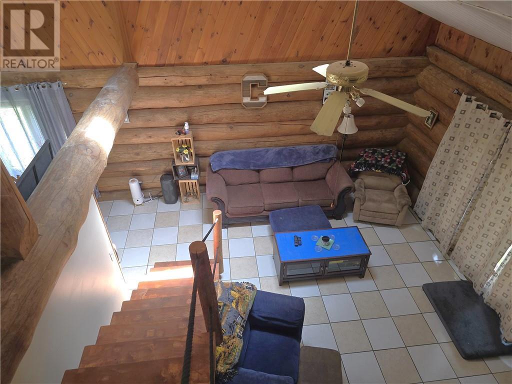 252 Pothier, St. Charles, ON - Indoor Photo Showing Other Room