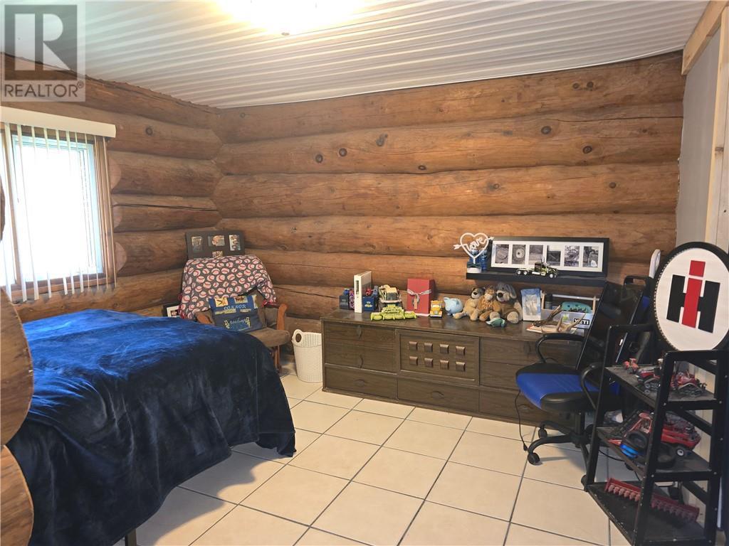 252 Pothier, St. Charles, ON - Indoor