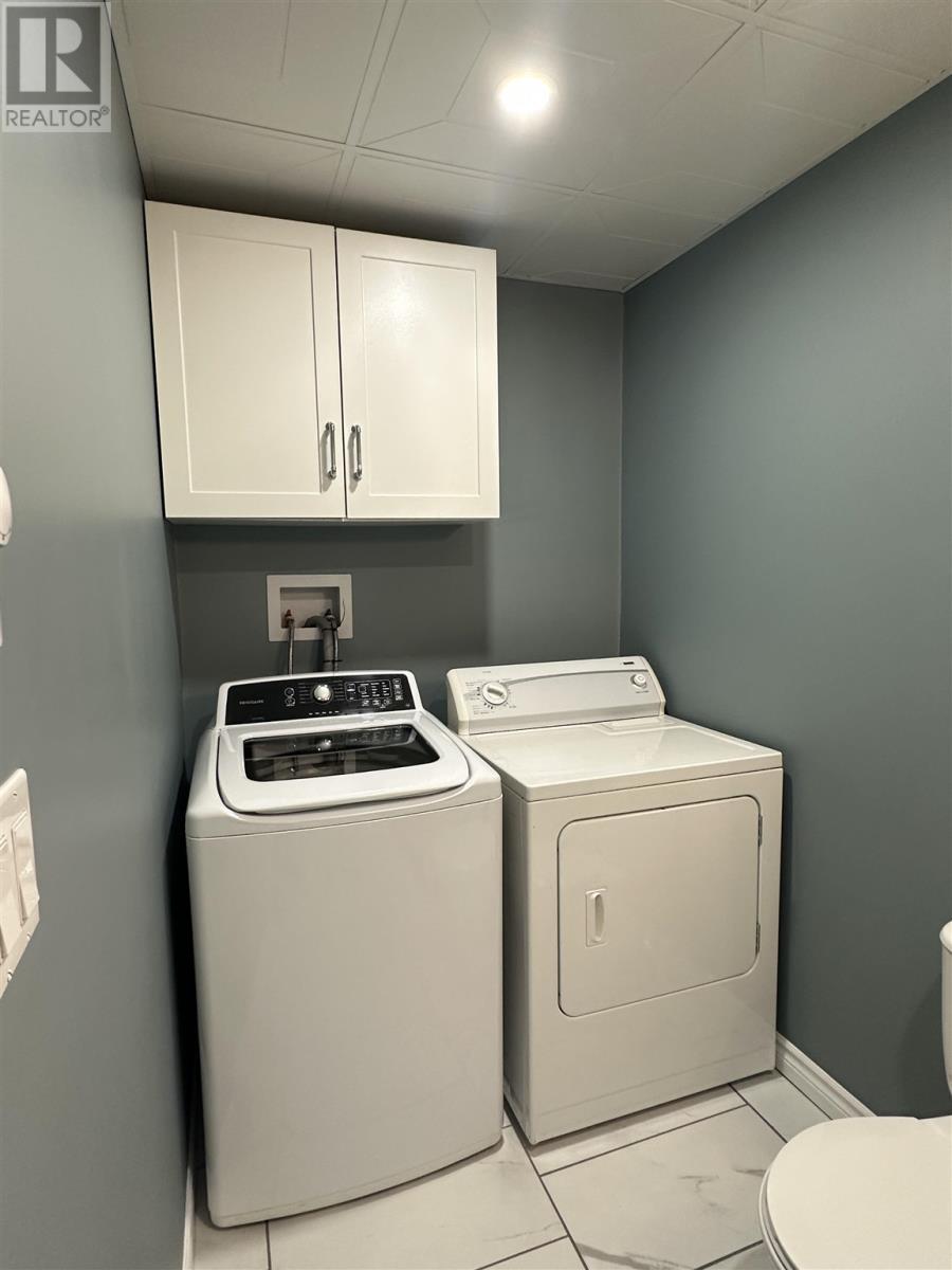 20 Queen St S, Chapleau, ON - Indoor Photo Showing Laundry Room
