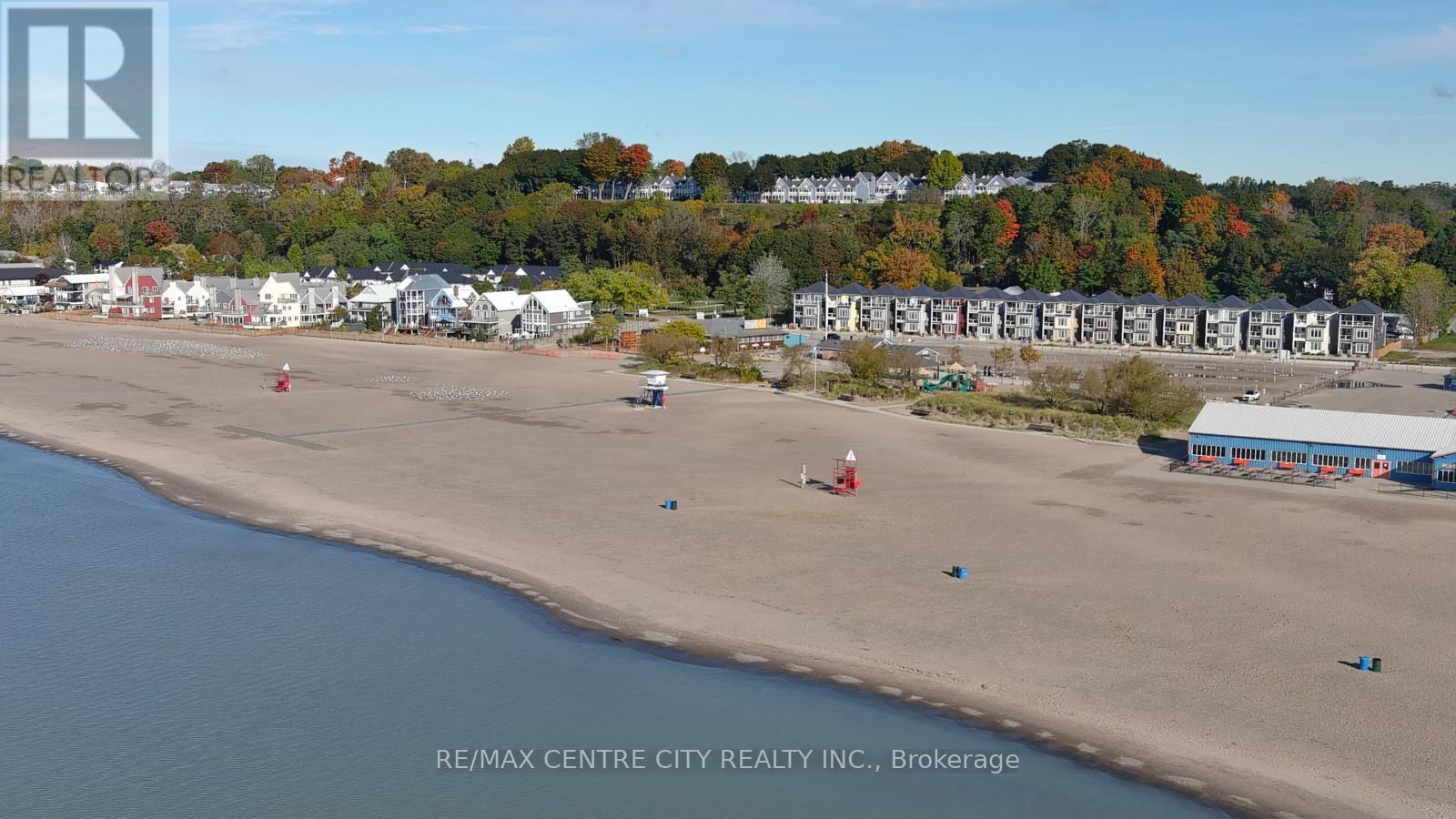 3 - 221 Colbornne Street, Central Elgin (Port Stanley), ON - Outdoor With View