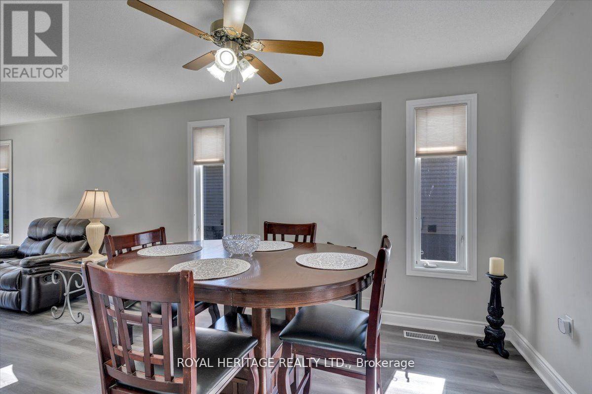 27 South Maloney Street, Marmora And Lake, ON - Indoor Photo Showing Dining Room