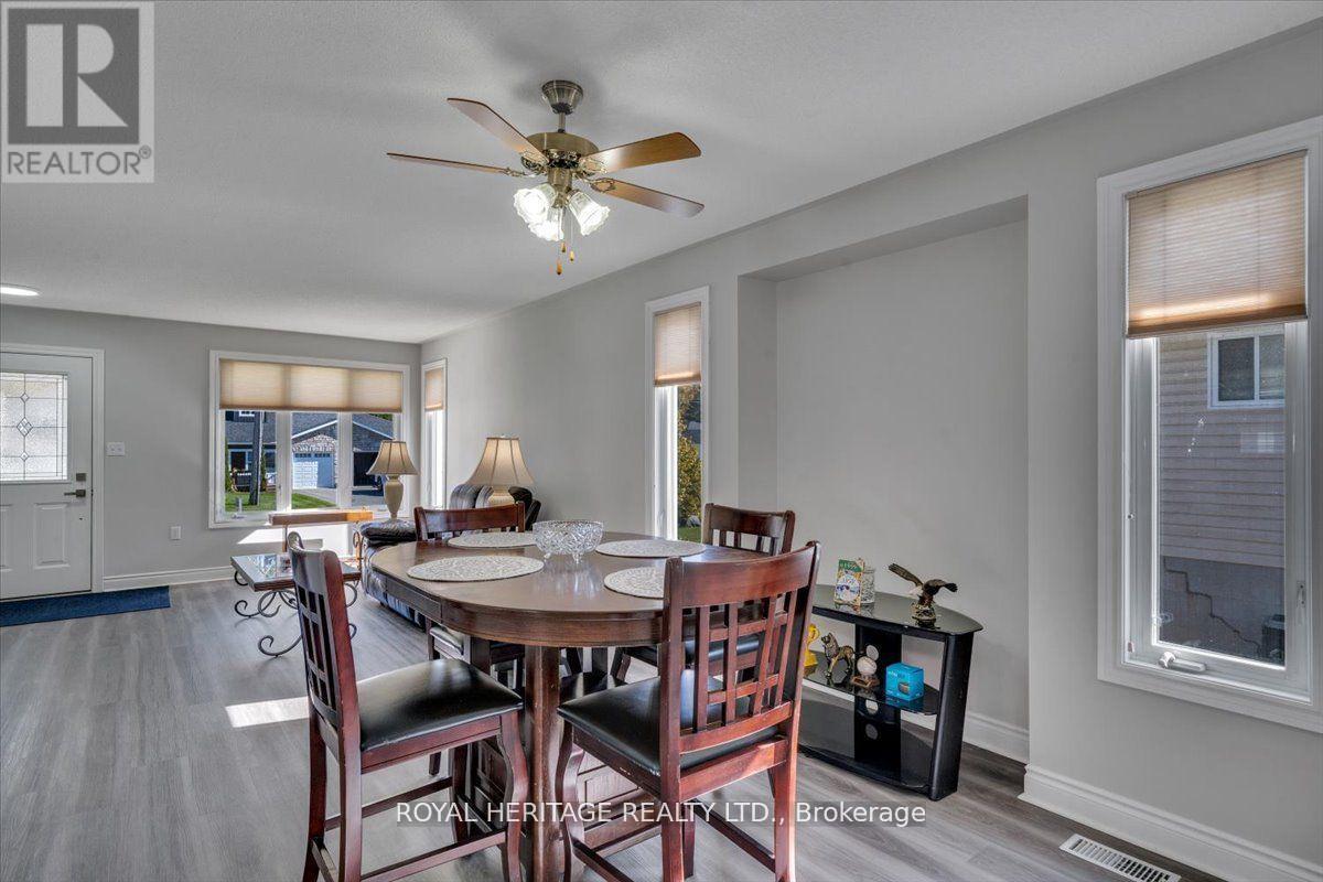 27 South Maloney Street, Marmora And Lake, ON - Indoor Photo Showing Dining Room