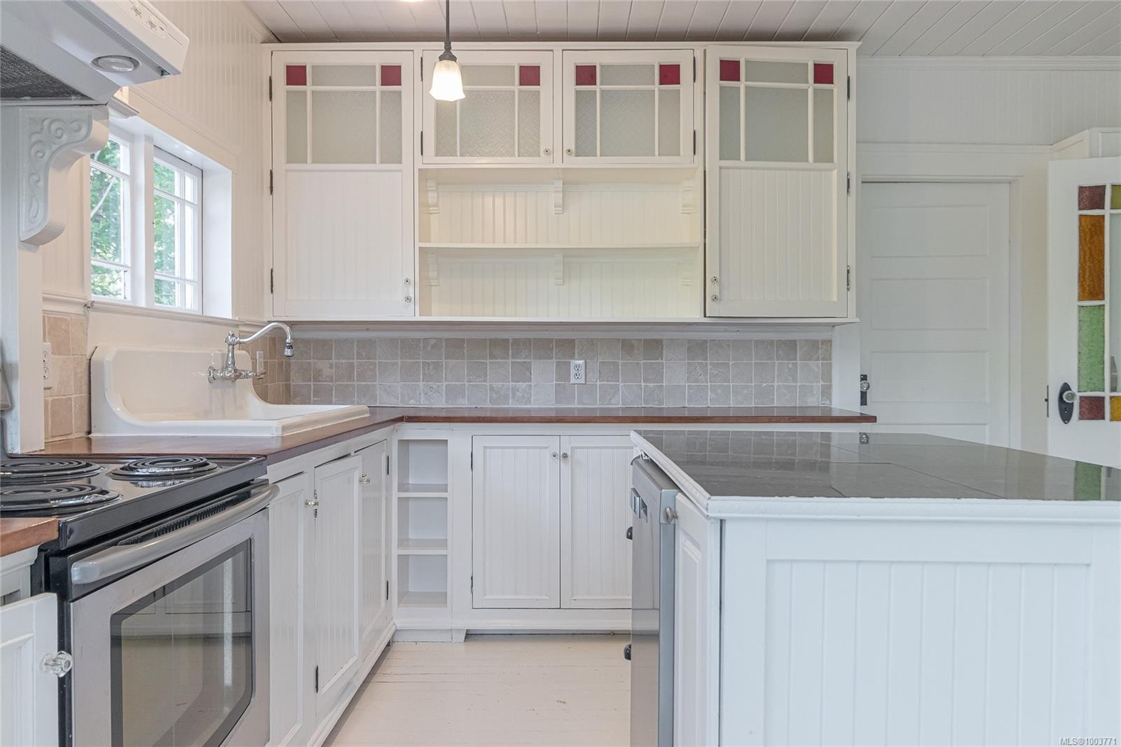 1421 Cranberry Ave, Nanaimo, BC