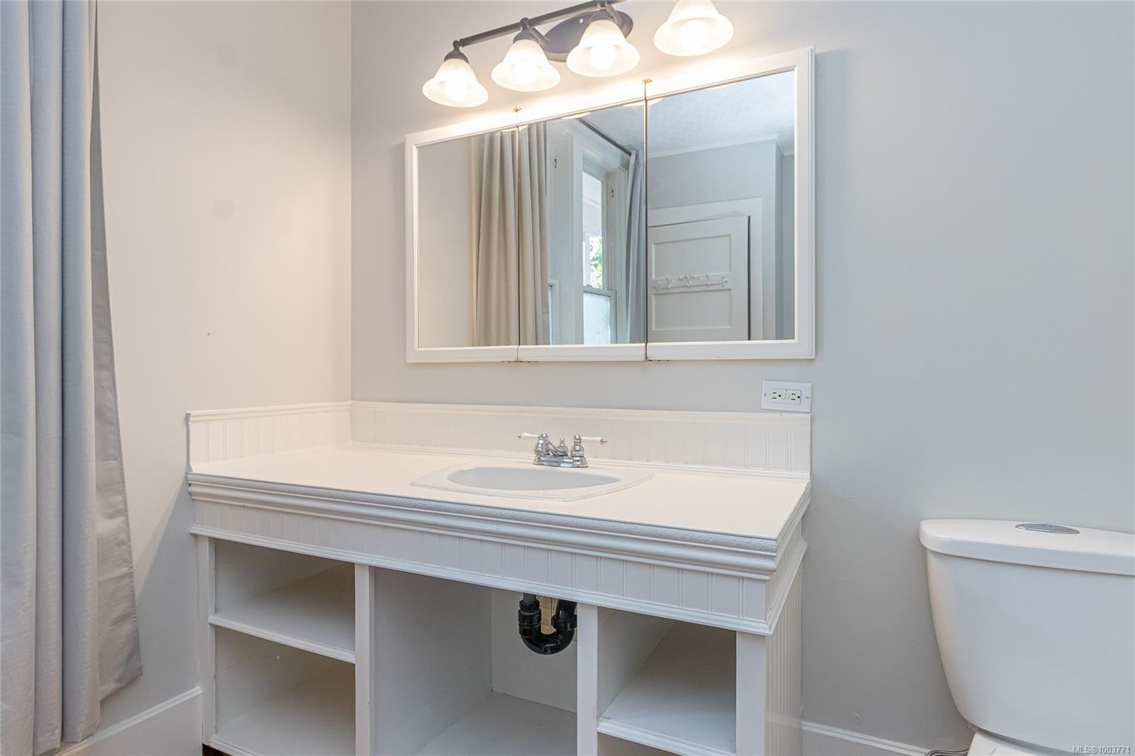 1421 Cranberry Ave, Nanaimo, BC