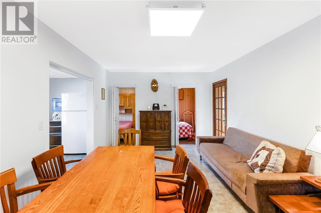 1 Windy Lake Shorty'S Island, Levack, ON